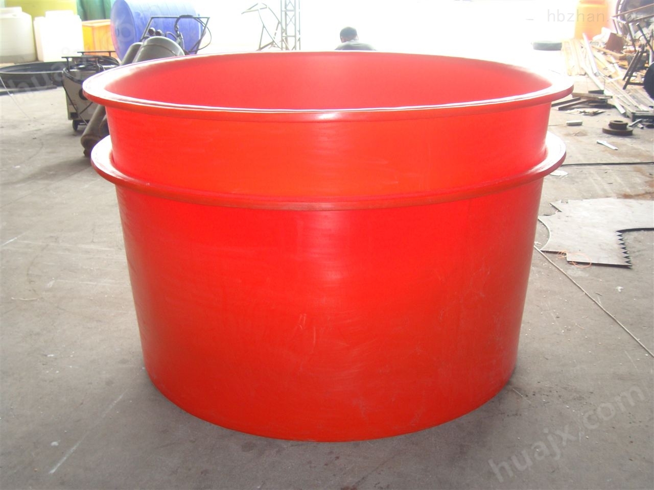 质量保障定做滚塑容器M-3000L圆桶 M桶 周转桶 水处理桶 量大价优